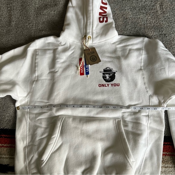 Filson Smokey Bear Sweatshirt - Picture 5 of 16